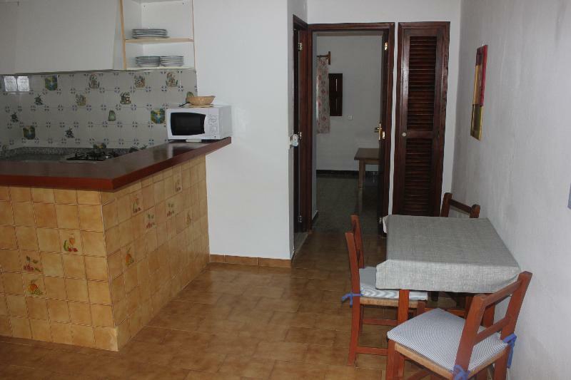 Apartamentos Pinomar Es Caló Buitenkant foto